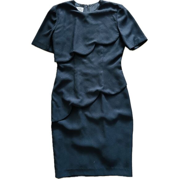 Vintage Dress 80s 90s Kathryn Conover Tiered Scalloped Black Sheath 4 LBD - Picture 1 of 3